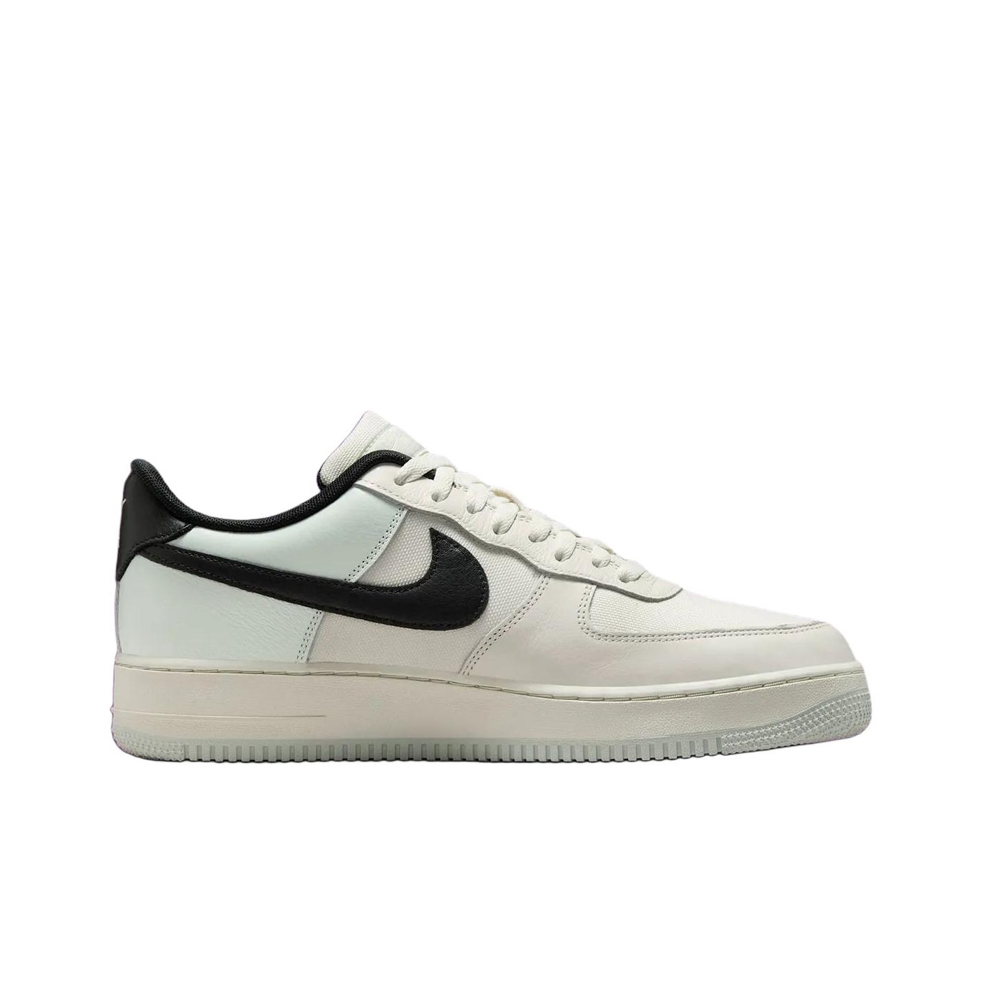 ナイキ エアフォース1 レザー、テキスタイル ロートップ ス - Nike Shoes Air Force 1 のレビューと価格